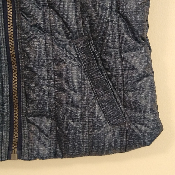 Calvin Klein Blue Puffer Jacket Size 4 boys - Picture 4 of 7